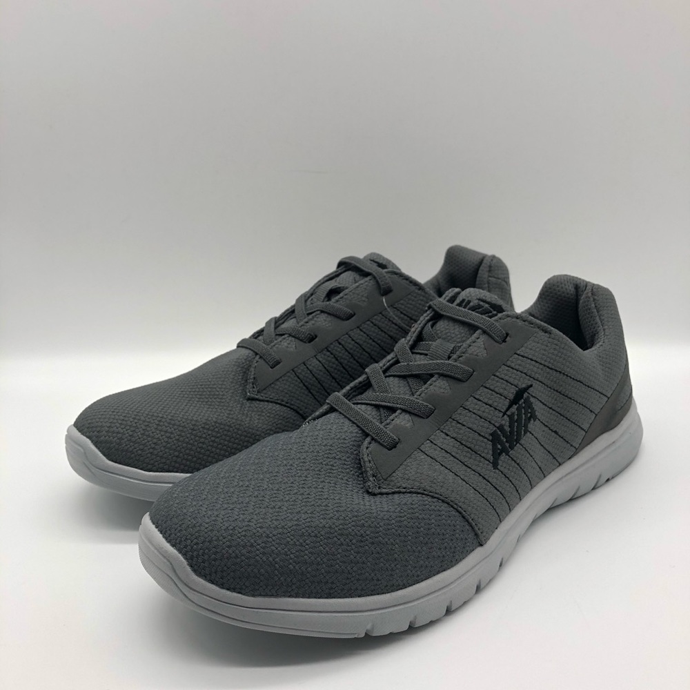 NIB. WOMEN'S AVIA AVI SOLSTICE. GREY. SIZE 11 new
